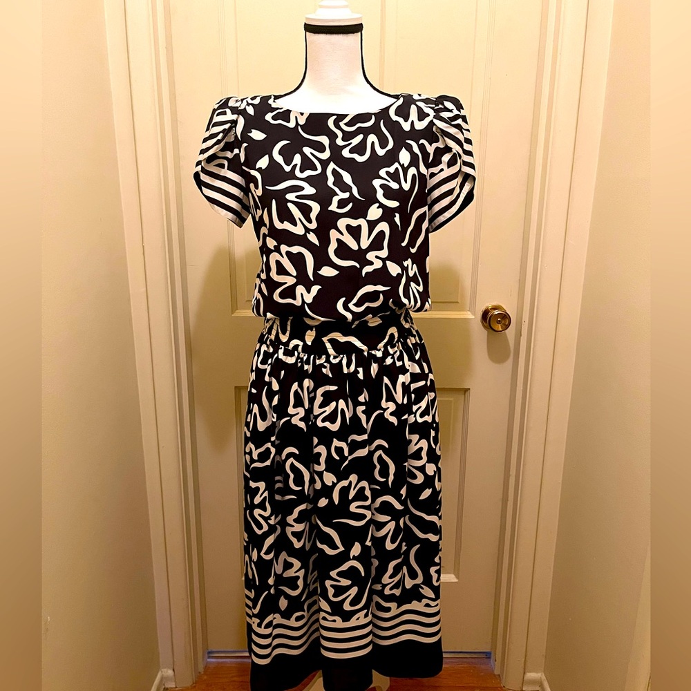 VTG Maggy Boutique Dress Sz 6 Black & White Floral Short Sleeve 80’s
